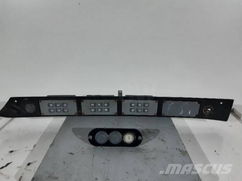 Liebherr R916LC Others