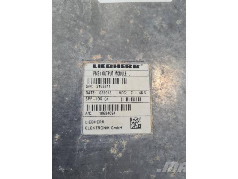 Liebherr R926LC مكونات أخرى