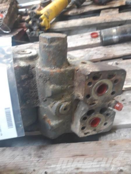 Liebherr R944 其他组件
