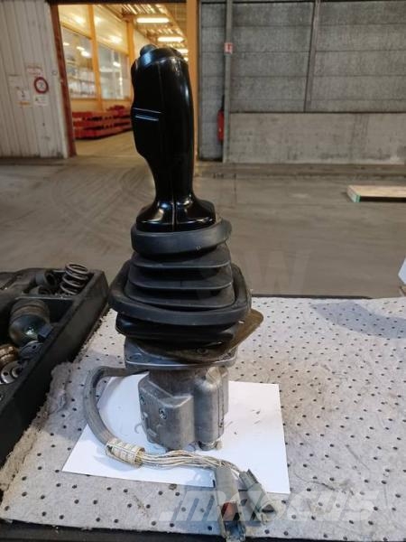 Liebherr R944C Muut