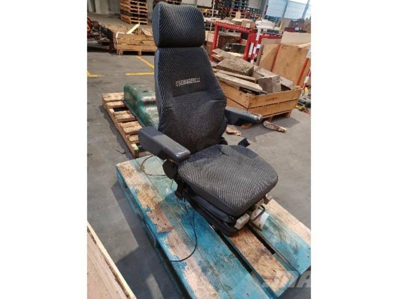 Liebherr R964C 其他路面施工机械