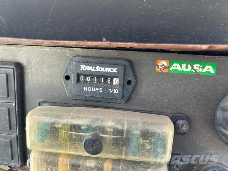 Ausa D 250 RHGS Hydrostat Atliekų išvežimo technika