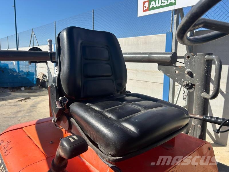 Ausa D 350 AHG Hydrostat Csuklósdömperek