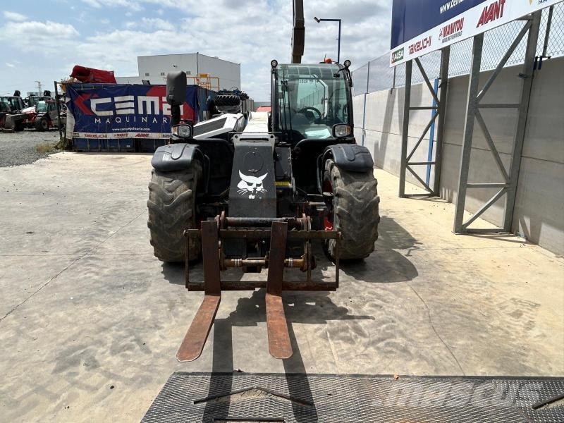 Bobcat TL 38.70HF 伸缩臂叉装车|叉装车