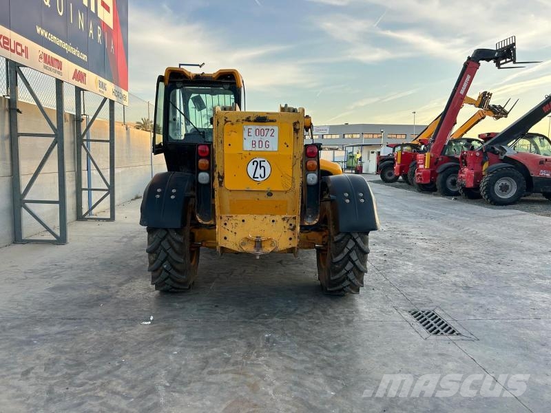 JCB 535-125 Teleskopiskie manipulatori