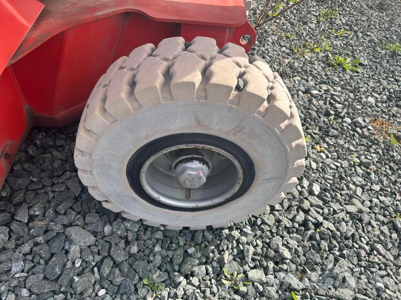 Manitou 171 AET Zglobne dvižne ploščadi