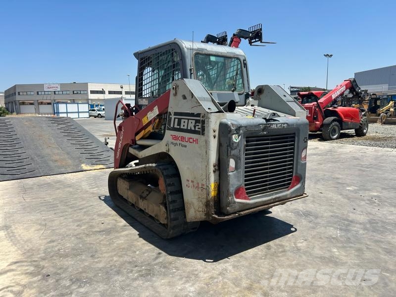 Takeuchi TL 8-R2 Crawler FEL's