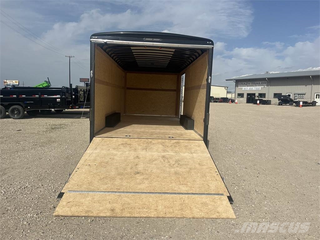 Wells Cargo  Anhänger-Kastenaufbau