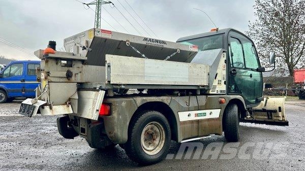 Ausa B 200H معدات نشر الرمال والملح