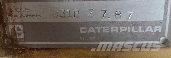 CAT 913 B Buldožeri gusjeničari