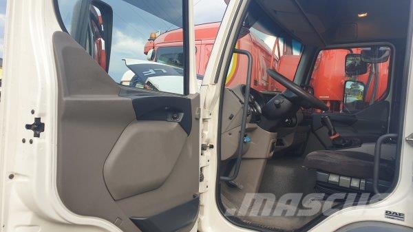DAF LF55.220 +Palfinger PK8500 起重機卡車