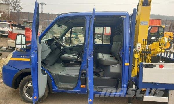 Iveco 50C18 Daily (3.D 16V) Giugiaro + Effer - 3700 2S Truck mounted cranes