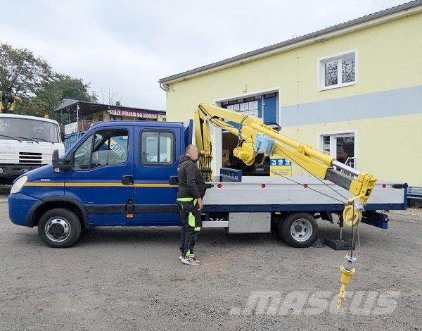 Iveco 50C18 Daily (3.D 16V) Giugiaro + Effer - 3700 2S Truck mounted cranes