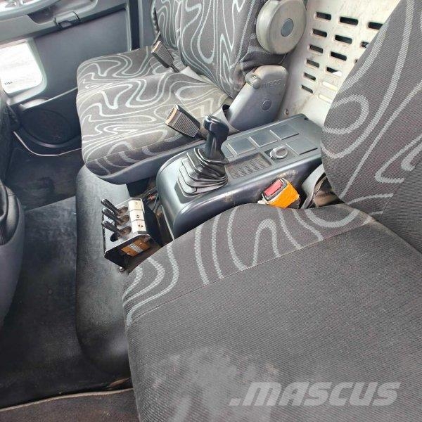 Iveco Eurocargo 120E +(CZ) Technocar Camiones elevadores de gancho