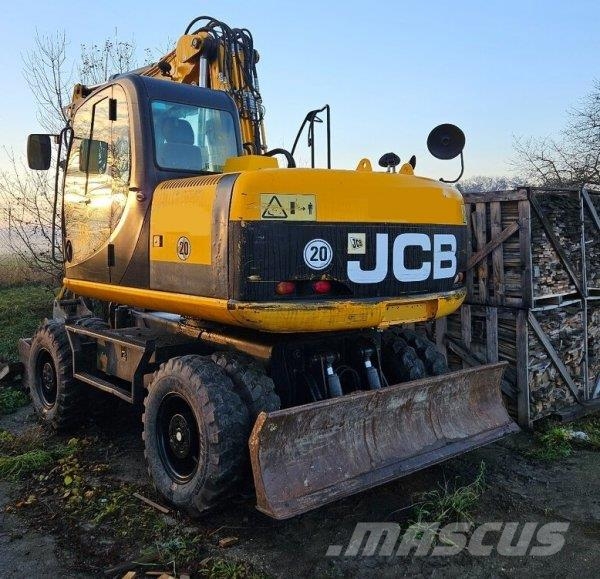 JCB JS 145 W 轮式挖掘机