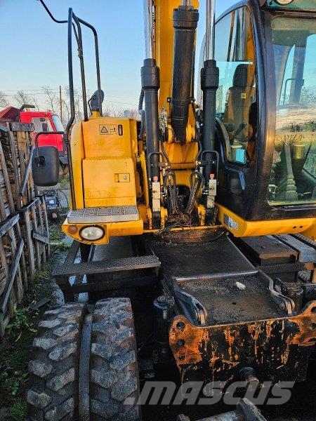JCB JS 145 W 轮式挖掘机