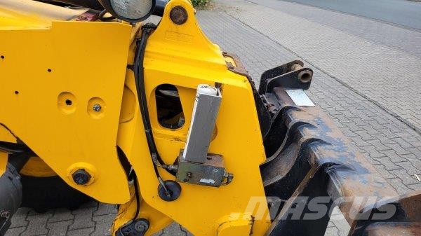 JCB TM 320S Agri Kolesové nakladače