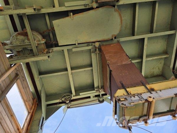 _JINÉ (CZ) DŘEVO TRUST شاحنات ذات صهاريج