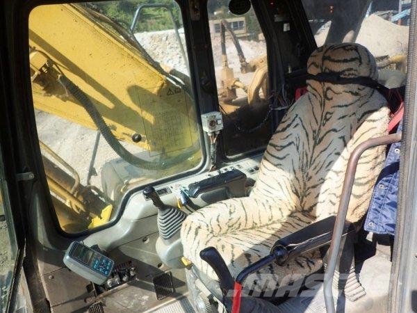 Komatsu PC 210-6K حفارات زحافة