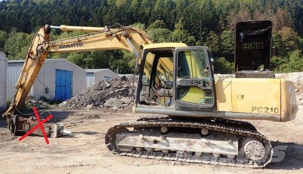 Komatsu PC 210-6K حفارات زحافة