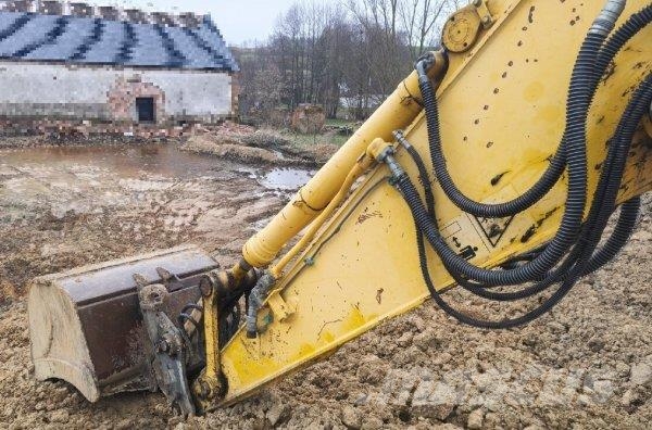 Komatsu PC 210 LC Pelle sur chenilles
