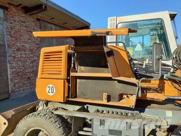 Liebherr A310 B 轮式挖掘机