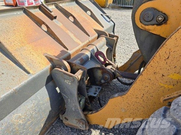 Liebherr L542 Kolové nakladače