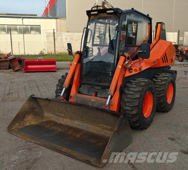 Locust 1004 Minicarregadeiras