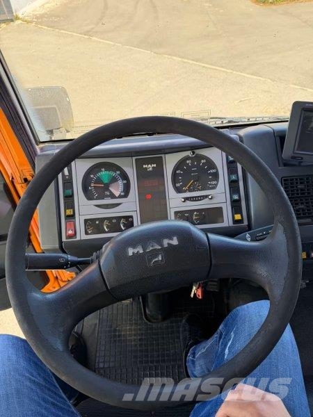 MAN LE 10.220 Kipper