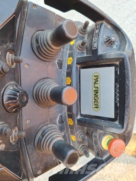 MAN TGS 26.440 +Palfinger PK26001 +Schwarzmüller Flaksläp