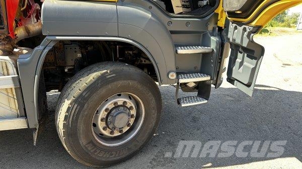 MAN TGS 33.440 +HMF 1520 Автокранове