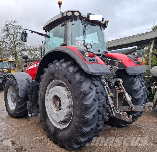 Massey Ferguson (Massey Ferguson) 8690 Traktorid