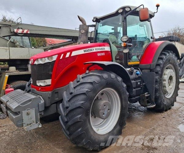 Massey Ferguson (Massey Ferguson) 8690 Traktorid