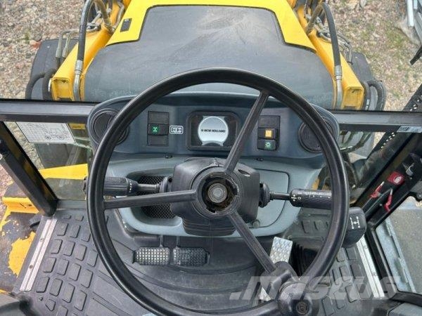 New Holland B100C Backhoe loaders