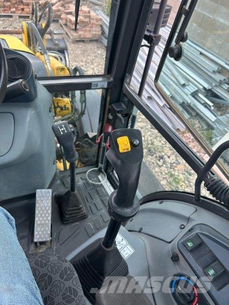 New Holland B100C Backhoe loaders