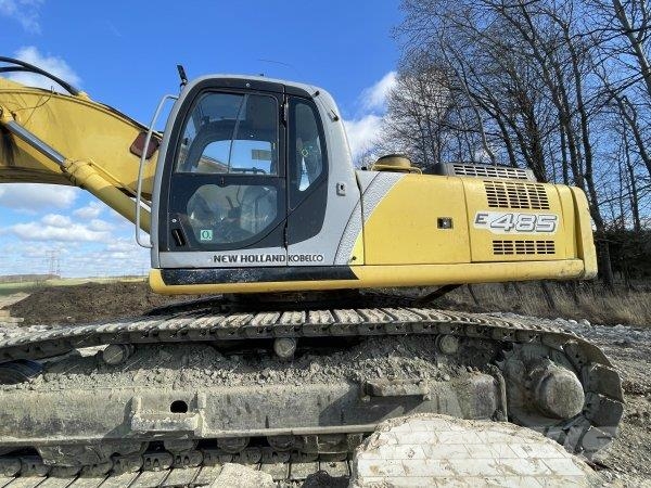 New Holland E 485 Kobelco Roomikekskavaatorid
