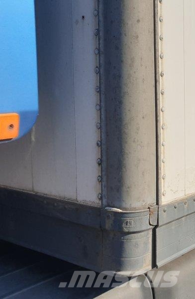 Renault Premium D270 DCI Camiones con caja de remolque