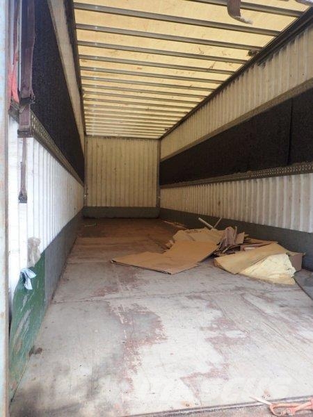 Renault Premium D270 DCI Camiones con caja de remolque