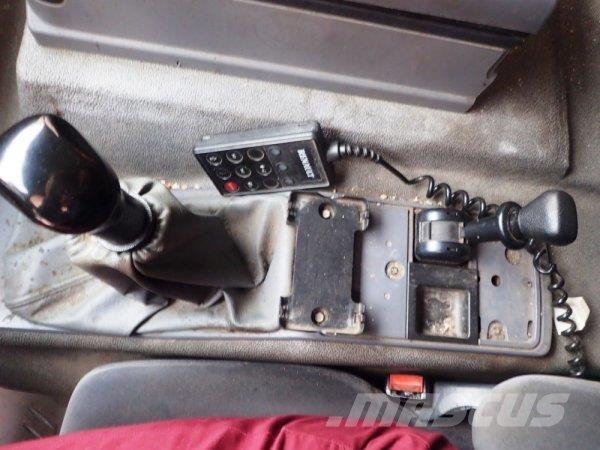 Renault Premium D270 DCI Camiones con caja de remolque