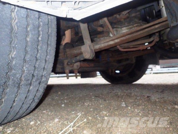 Renault Premium D270 DCI Camiones con caja de remolque