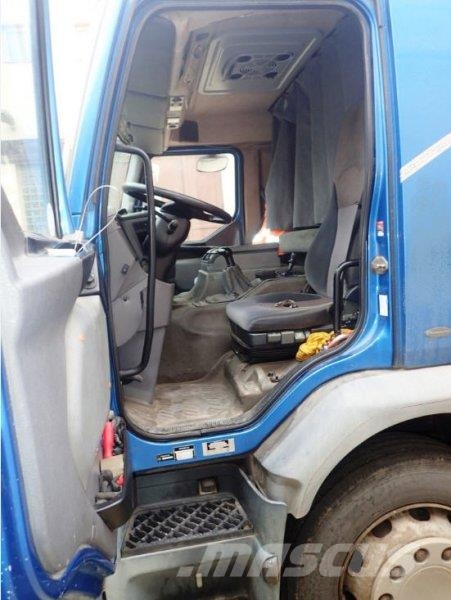 Renault Premium D270 DCI Camiones con caja de remolque