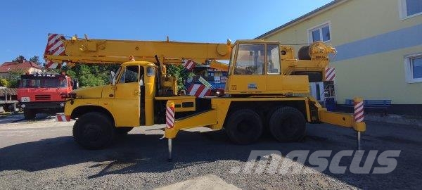 Tatra 148 AD20 Żurawie samochodowe