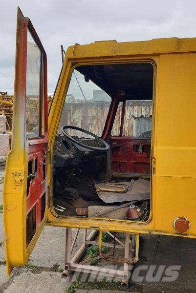 Tatra 815 +ČKD - AD 28 شاحنات الرافعات