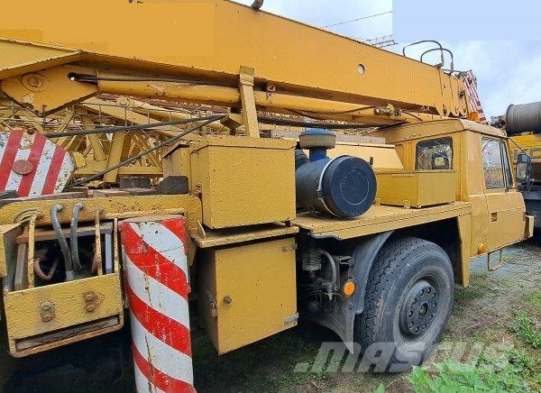 Tatra 815 +ČKD - AD 28 شاحنات الرافعات