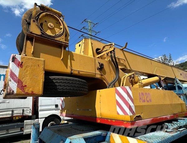 Tatra T148 +ČKD - AD 20 起重機卡車