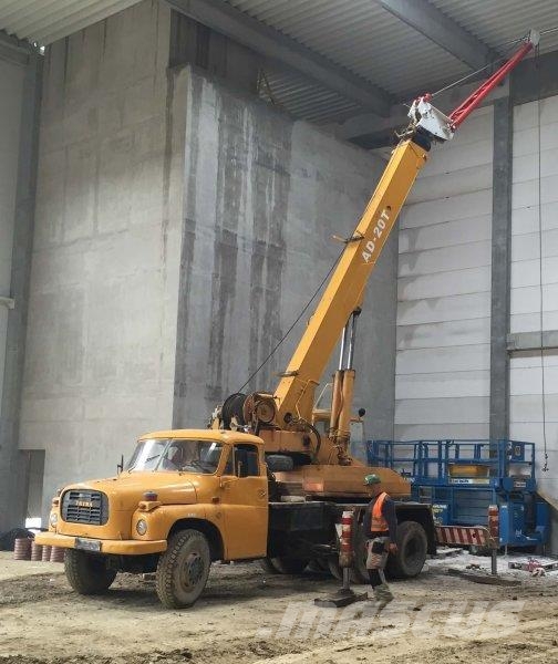 Tatra T148 +ČKD AD 20T Żurawie samochodowe