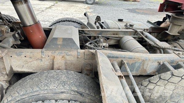Tatra T163 Jamal Starre dumptrucks