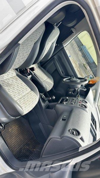Volkswagen (Volkswagen) Caddy 4x4 dílna Tovornjaki zabojniki