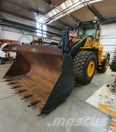 Volvo BM L 150 Incarcator pe pneuri