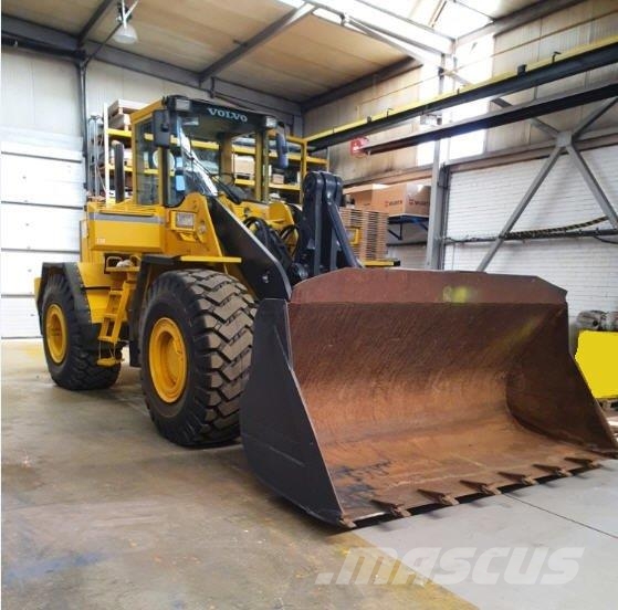 Volvo BM L 150 Incarcator pe pneuri